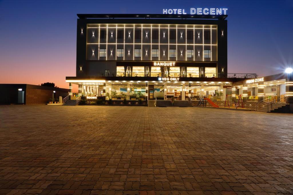 Hotel Decent Unjha Exteriér fotografie