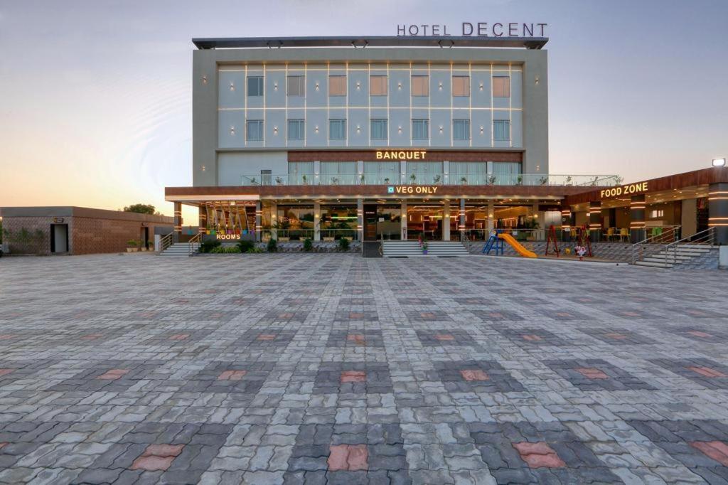Hotel Decent Unjha Exteriér fotografie