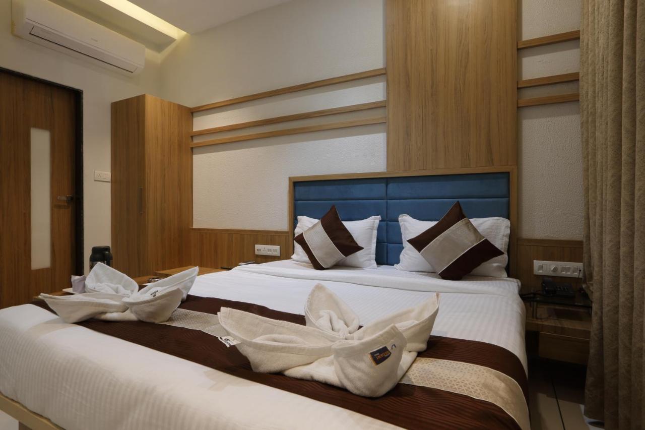Hotel Decent Unjha Exteriér fotografie